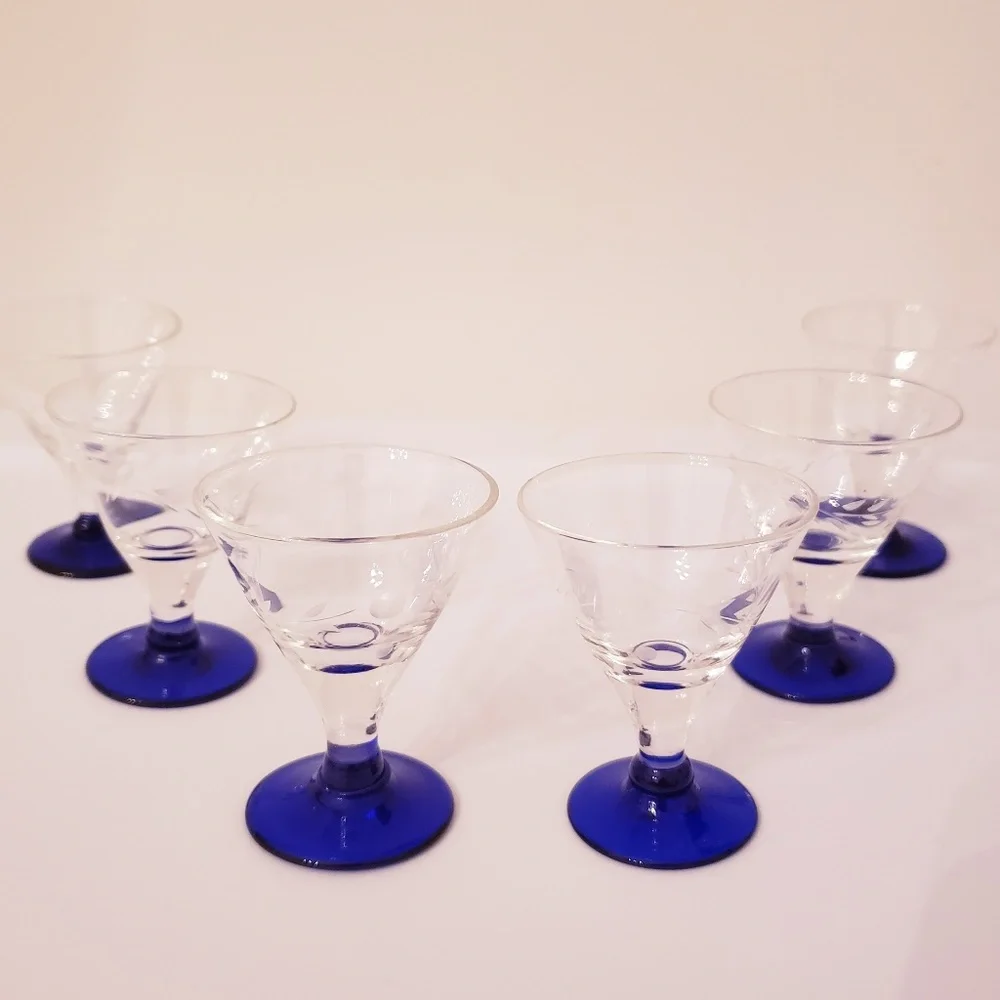 Vintage Set of 6 Shot glasses with blue base